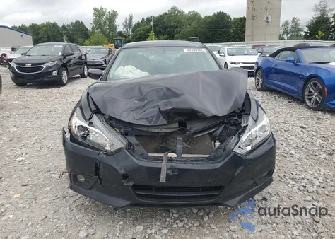2017 Nissan Altima 2.5 z USA, uszkodzony, nr VIN 1N4AL3AP9HC219452